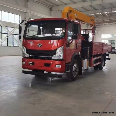 重汽豪曼单桥潍柴190马力随车吊 重汽豪曼4,5米轴距底盘 徐工5 吨吊机 6,3吨吊机 7吨吊机 徐工8吨吊机